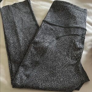 Lululemon Crop Tights Size 4